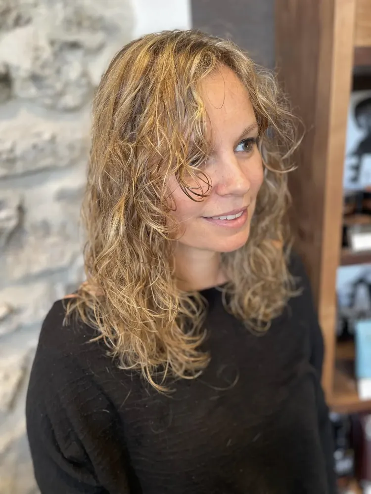Coiffeur produits l'Oréal à Lourdes